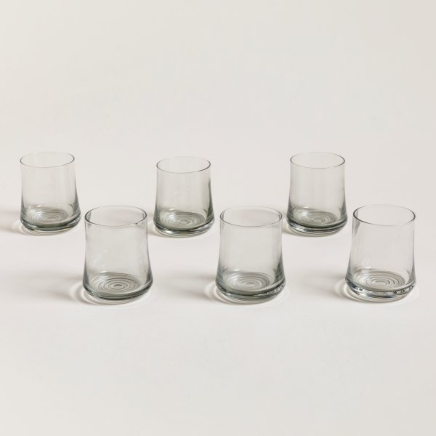 Vasos concavos verdes